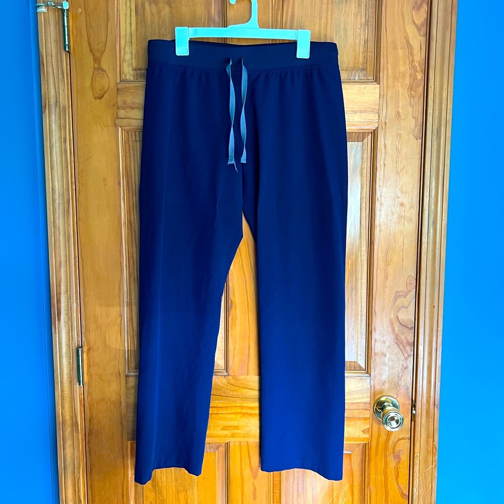 Figs technical collection navy large pants